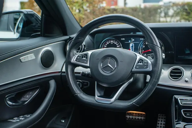 Playzee Cazino Cazinou Aplicație Android/iOS